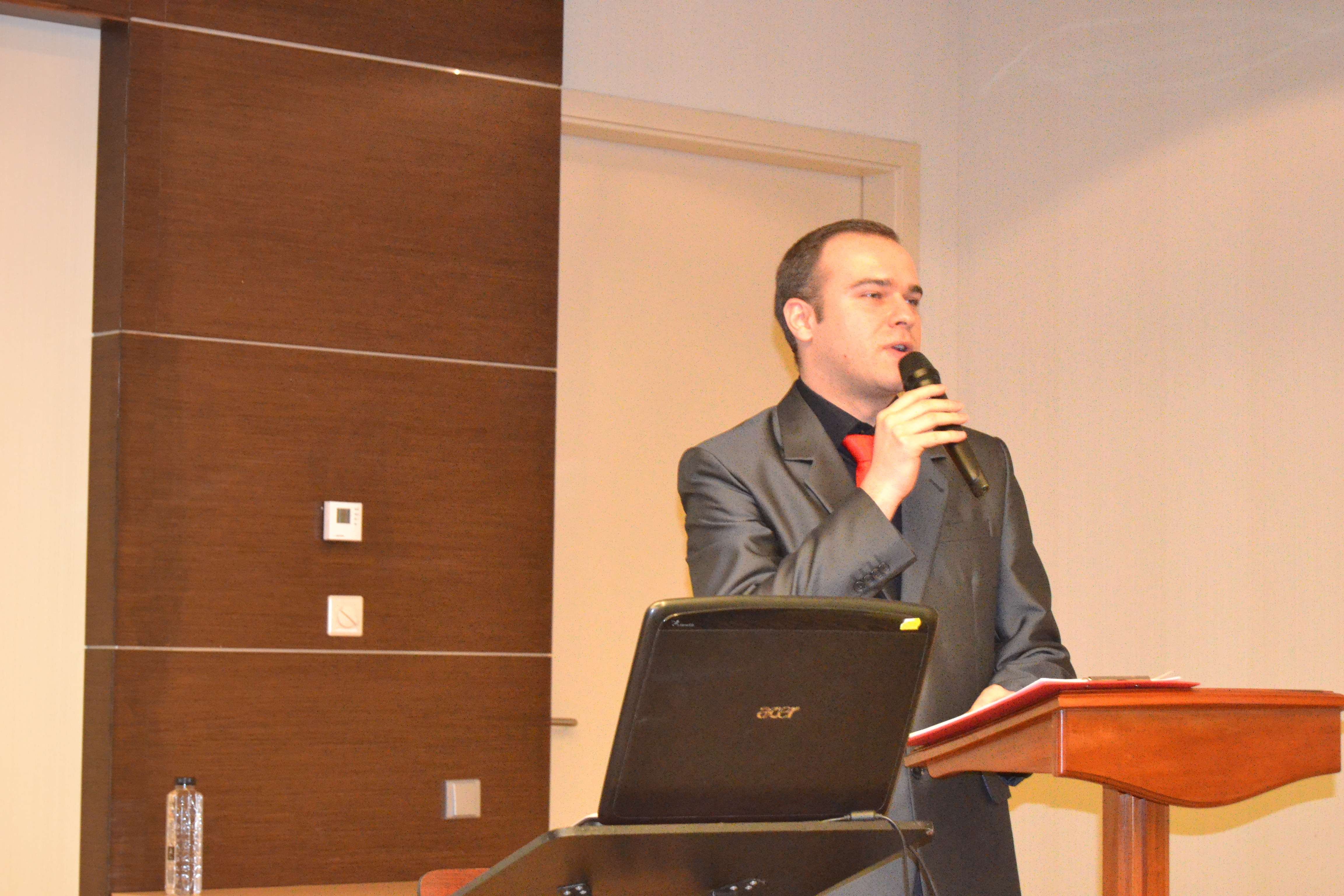 Conferinte
